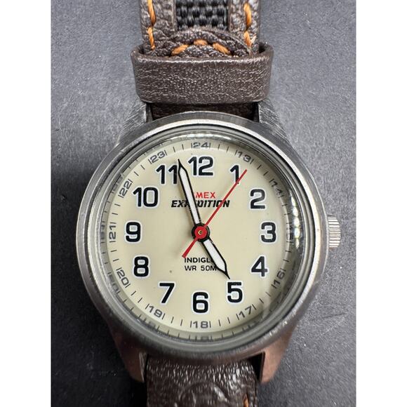 Vtg Timex Expedition Watch Women's 26mm Indiglo WR 50M Brown Leather Strap - Picture 1 of 8